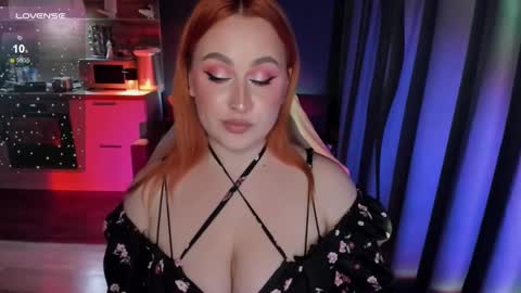 Snapshot of flower_camellia chatting on February 2025 10:45:01 PM Camelia online show from February 2025 10:45:01 PM