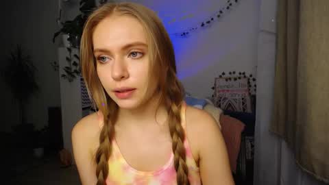 Snapshot of flower_elf chatting on November 2025 04:56:01 PM flower_elf online show from November 2025 04:56:01 PM