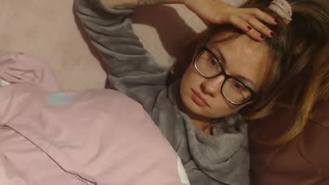 Snapshot of flowercandydoll13 chatting on October 2025 11:16:01 AM say meow and send tip online show from October 2025 11:16:01 AM