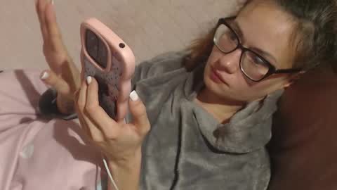 Snapshot of flowercandydoll13 chatting on November 2025 02:11:02 AM say meow and send tip online show from November 2025 02:11:02 AM