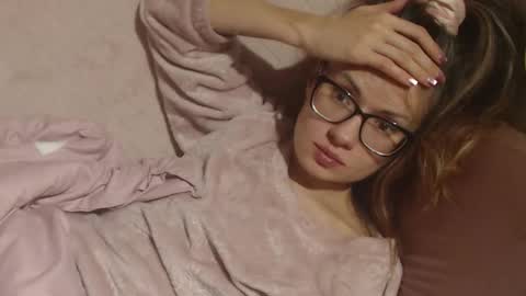 Snapshot of flowercandydoll13 chatting on November 2025 10:15:01 AM say meow and send tip online show from November 2025 10:15:01 AM