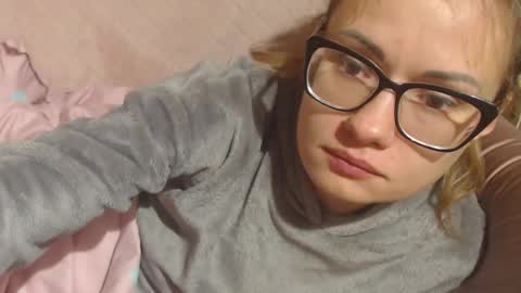 Snapshot of flowercandydoll13 chatting on November 2025 10:54:02 AM say meow and send tip online show from November 2025 10:54:02 AM