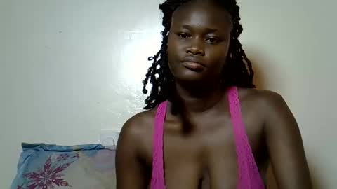 Snapshot of flowerdiva002 chatting on November 2025 06:12:02 AM flowerdiva002 online show from November 2025 06:12:02 AM