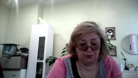 Flowerlower online show from January 2025 11:49:02 AM