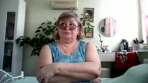 Flowerlower online show from February 2025 01:22:01 PM