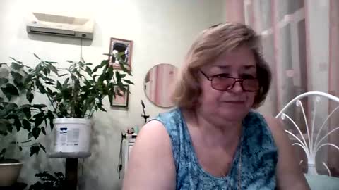 Flowerlower online show from February 2025 04:04:01 AM