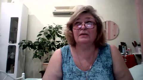 Flowerlower online show from February 2025 04:56:02 PM