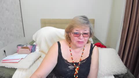 Flowerlower online show from February 2025 08:07:02 PM