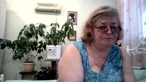 Flowerlower online show from February 2025 02:54:02 PM