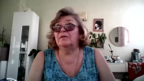 Flowerlower online show from February 2025 01:28:01 PM