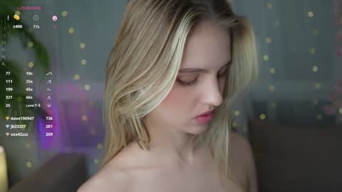 Snapshot of fluffy_angel chatting on December 2024 03:03:02 PM Adeline online show from December 2024 03:03:02 PM