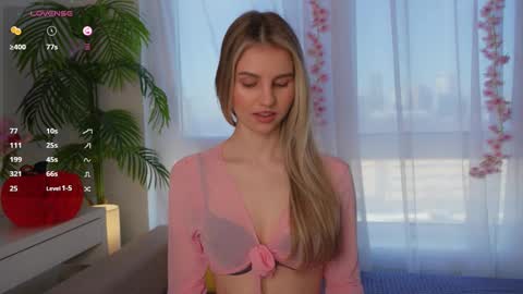 Snapshot of fluffy_angel chatting on February 2025 07:39:02 AM Adeline online show from February 2025 07:39:02 AM