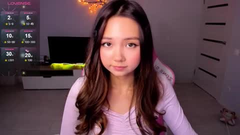 Snapshot of fluffy_rose chatting on October 2025 11:49:02 AM Rose online show from October 2025 11:49:02 AM