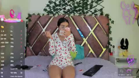 Snapshot of flufi_740 chatting on September 2025 11:04:01 AM Flufi 740 online show from September 2025 11:04:01 AM