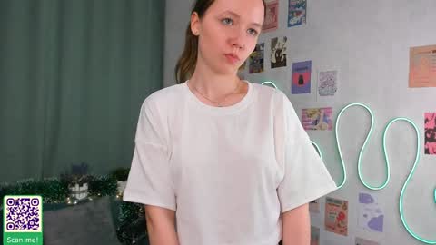 Snapshot of fly_best chatting on January 2025 04:20:01 AM Polly online show from January 2025 04:20:01 AM