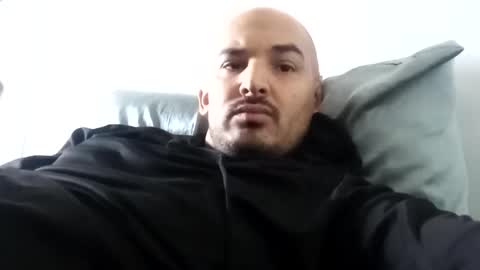 Frank online show from November 2025 05:35:02 PM