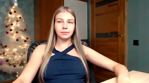 Molli  Ready for any play with you. Hottest show in pvt  Help a student earn big tokens  online show from December 2024 03:15:02 AM