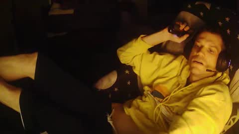 Snapshot of followthewhiterabbittail chatting on October 2025 11:44:01 AM Have fun remembering u online show from October 2025 11:44:01 AM