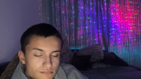 foooxxxi online show from September 2025 05:56:02 PM