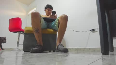 foot_master777 online show from February 2025 01:10:02 PM