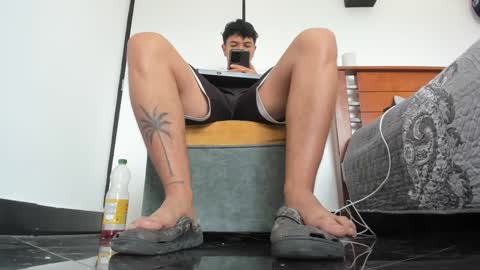 foot_master777 online show from September 2025 03:05:01 PM