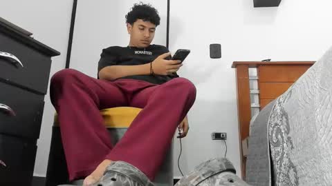 foot_master777 online show from September 2025 07:24:02 AM