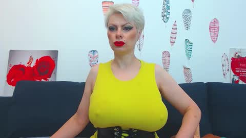 Snapshot of forever_barbie chatting on November 2025 11:29:01 PM Adana online show from November 2025 11:29:01 PM