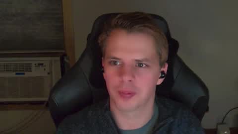 forever_broken online show from December 2025 05:38:02 AM