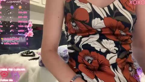 Snapshot of foreverkinkyy chatting on October 2025 12:11:01 AM Elaine online show from October 2025 12:11:01 AM