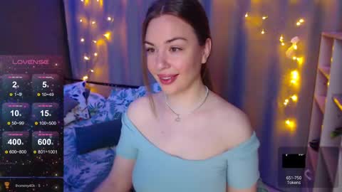 Julia online show from December 2024 01:20:02 AM