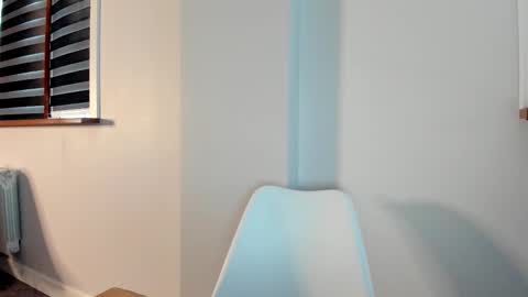 Kira online show from October 2025 01:06:02 AM