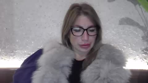 Snapshot of fox_red_lady7 chatting on December 2024 09:35:01 PM fox_red_lady7 online show from December 2024 09:35:01 PM