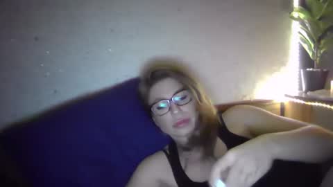 Snapshot of fox_red_lady7 chatting on January 2025 06:52:01 PM fox_red_lady7 online show from January 2025 06:52:01 PM