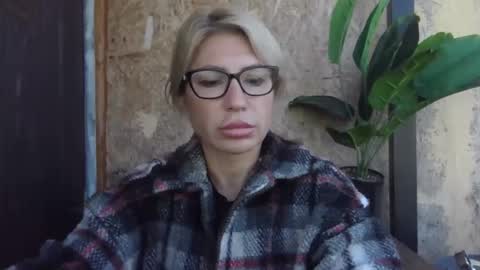 Snapshot of fox_red_lady7 chatting on September 2025 10:03:02 AM fox_red_lady7 online show from September 2025 10:03:02 AM