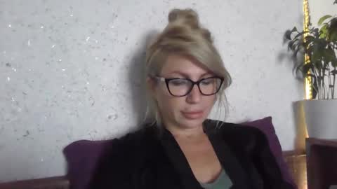 Snapshot of fox_red_lady7 chatting on October 2025 06:41:02 AM fox_red_lady7 online show from October 2025 06:41:02 AM