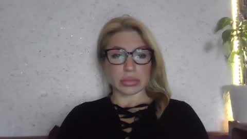 Snapshot of fox_red_lady7 chatting on November 2025 09:10:01 AM fox_red_lady7 online show from November 2025 09:10:01 AM