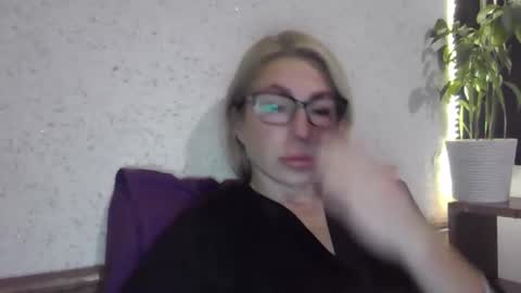 Snapshot of fox_red_lady7 chatting on November 2025 07:47:01 PM fox_red_lady7 online show from November 2025 07:47:01 PM