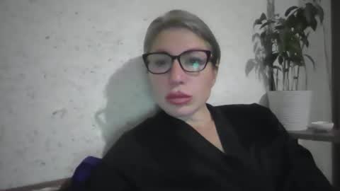 Snapshot of fox_red_lady7 chatting on November 2025 07:57:01 PM fox_red_lady7 online show from November 2025 07:57:01 PM