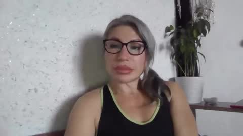 Snapshot of fox_red_lady7 chatting on November 2025 11:20:01 AM fox_red_lady7 online show from November 2025 11:20:01 AM