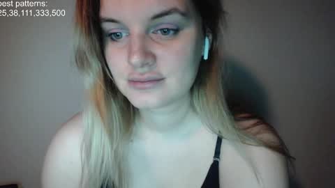 i am your baby Alien  online show from February 2025 03:13:02 AM