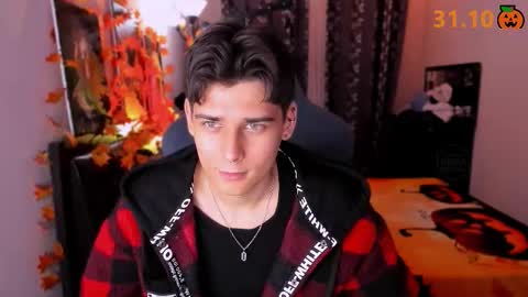 Foxicfu online show from October 2025 05:02:02 PM