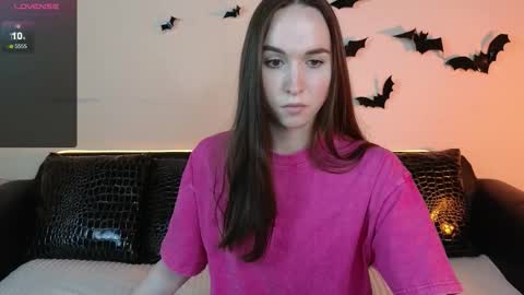 Snapshot of foxxy_girl_ chatting on November 2025 12:06:01 PM andice online show from November 2025 12:06:01 PM