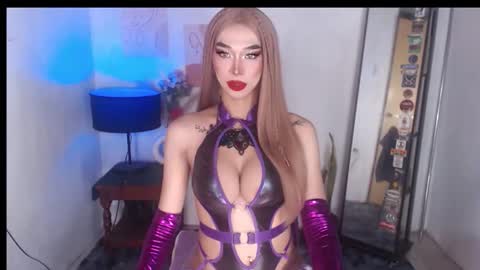 foxy_goddess online show from October 2025 12:27:01 AM