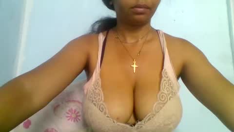 Snapshot of fracisca2204 chatting on December 2025 05:04:02 AM fracisca2204 online show from December 2025 05:04:02 AM