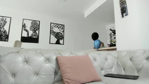 Snapshot of fraiderbrown chatting on October 2025 04:30:02 PM IM FRAIDER online show from October 2025 04:30:02 PM