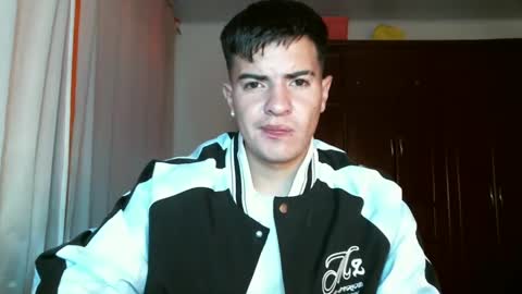 franccesco_699 online show from December 2024 07:36:01 PM