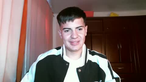 franccesco_699 online show from December 2024 05:48:01 PM