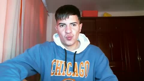 franccesco_699 online show from December 2024 04:42:01 PM