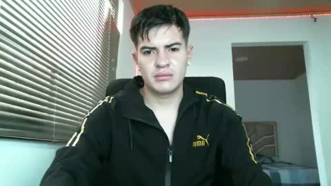 franccesco_699 online show from December 2024 06:10:01 PM