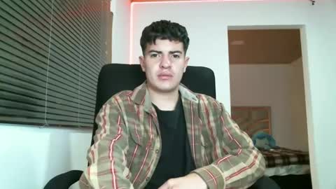 franccesco_699 online show from December 2024 07:54:01 PM